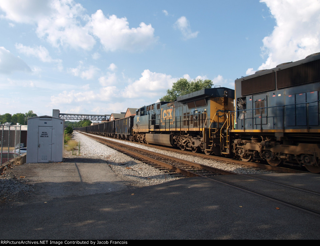 CSX 557